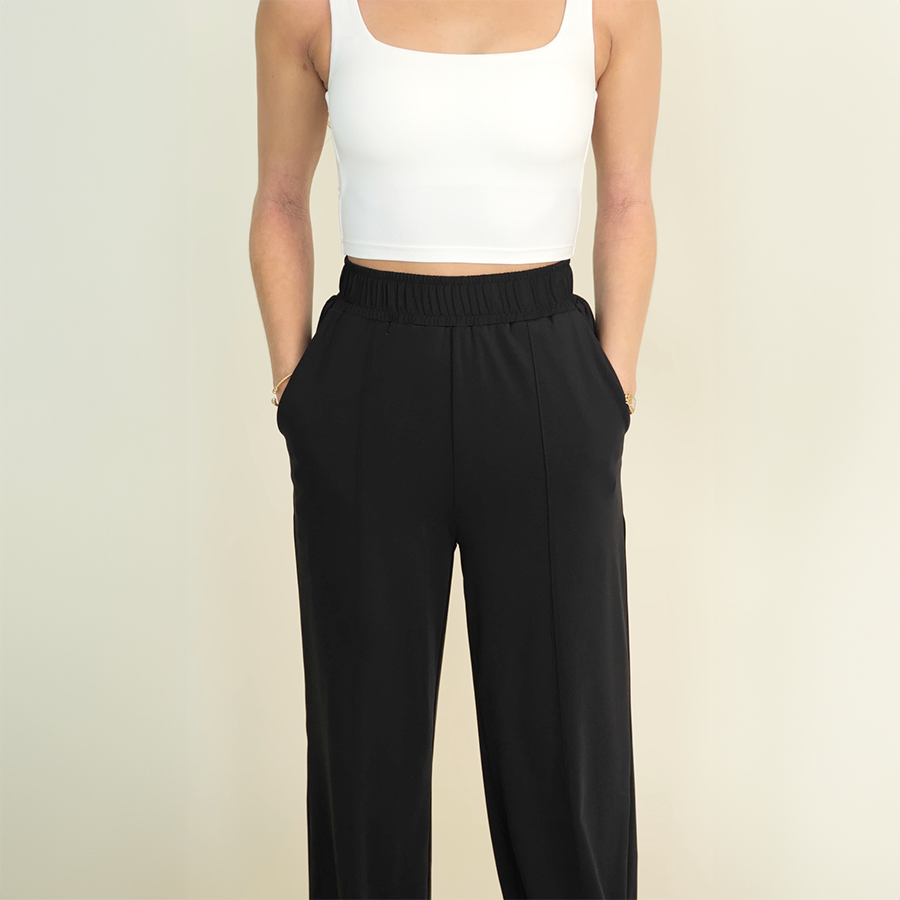 BLAKE White Cropped Tank - Removable Padding