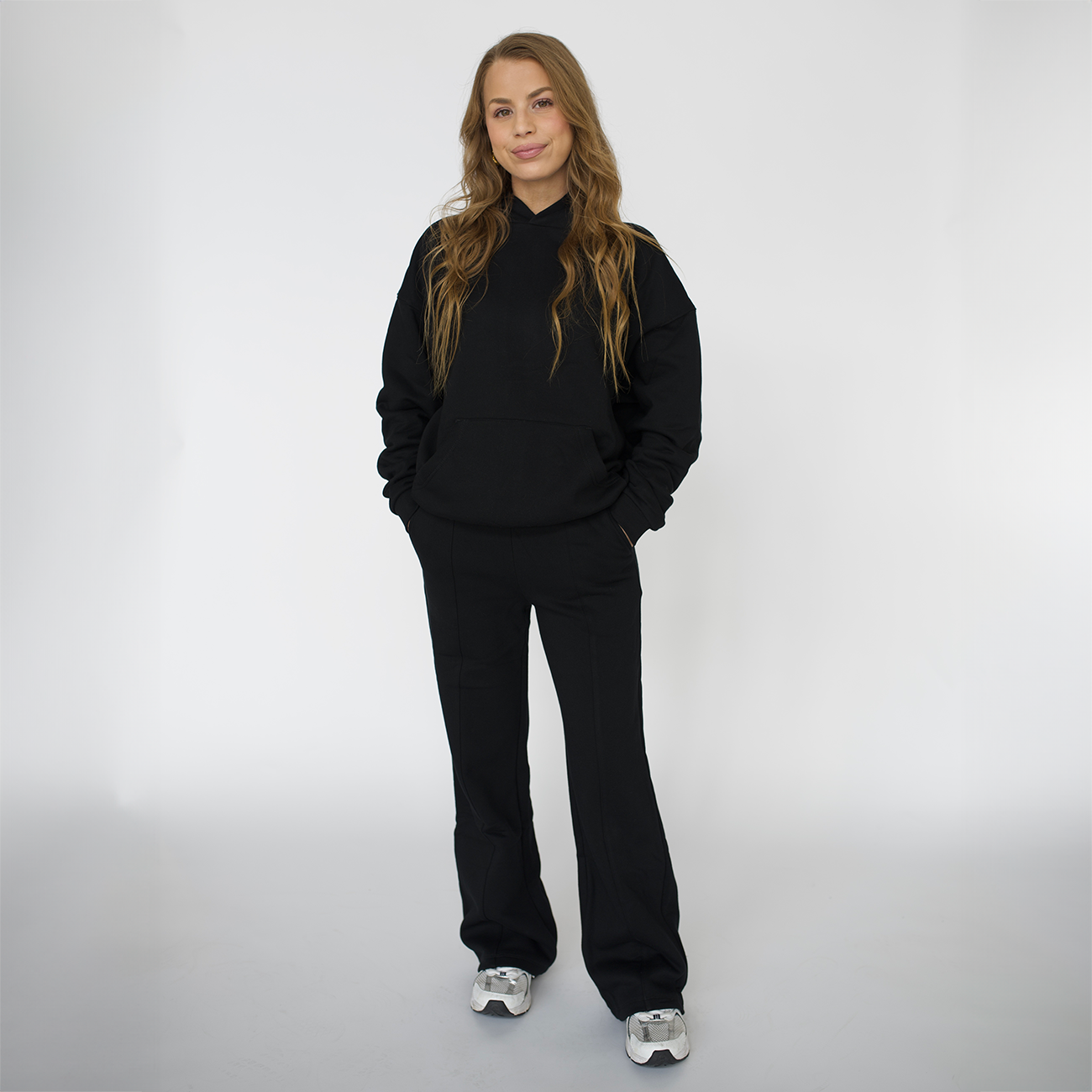 ZOEY Black Fleece Hoodie